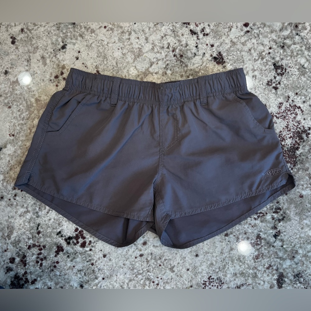 AFTCO. Women’s Sirena Hybrid Tech Shorts.